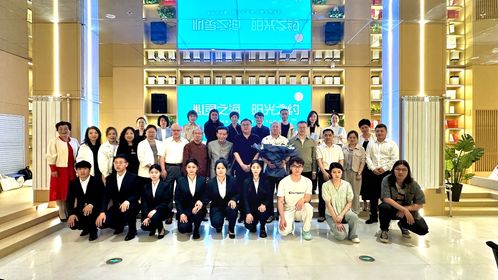 詩(shī)集 陽(yáng)光與大海 新書(shū)品讀會(huì)在哈爾濱舉行